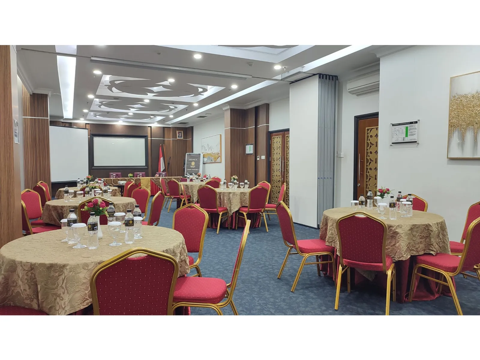 Topaz Meeting Room